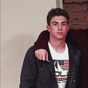 Meet your Posher, Hunter